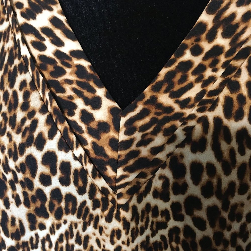 Leopard Print V-Neck Tie-Sleeve Women's Top - Brown - Picture 3 of 7
